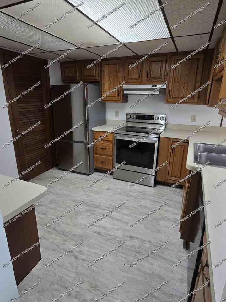 1315 Brookside Dr #A - Photo 5 of 15