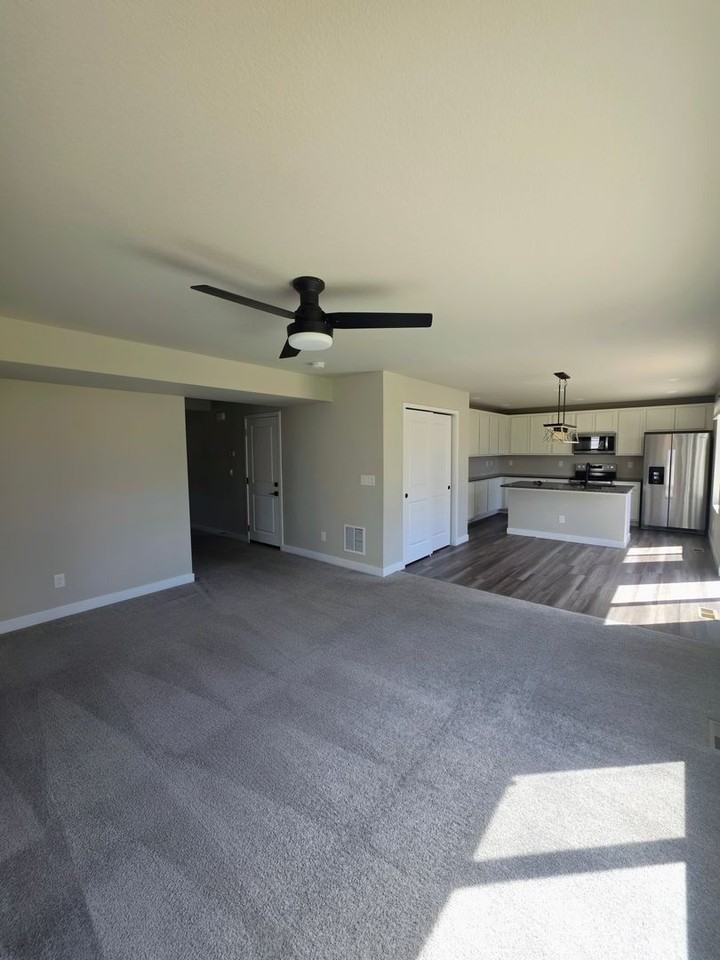 10429 Luneth Dr - Photo 7 of 31