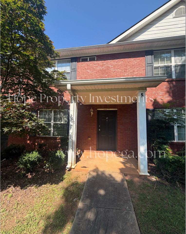 5 E Newnan Rd - Photo 2 of 19