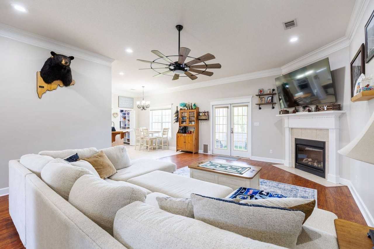 4614 Briarberry Dr - Photo 4 of 29