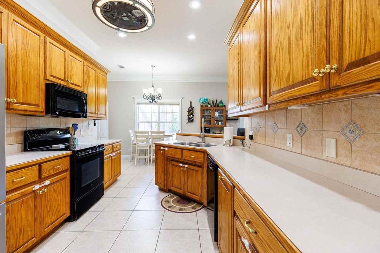 4614 Briarberry Dr - Photo 6 of 29