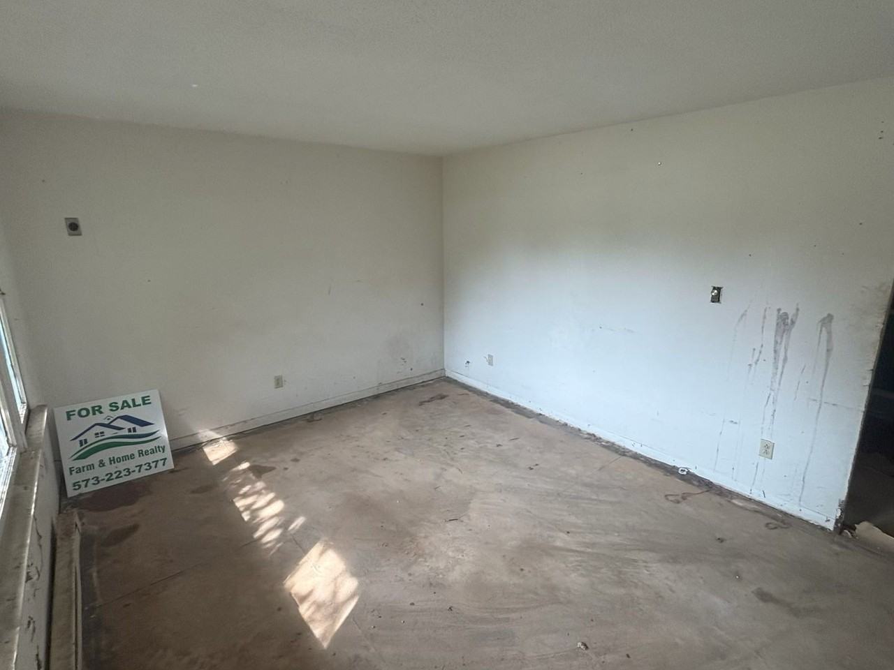 511 Bud Ave - Photo 7 of 13