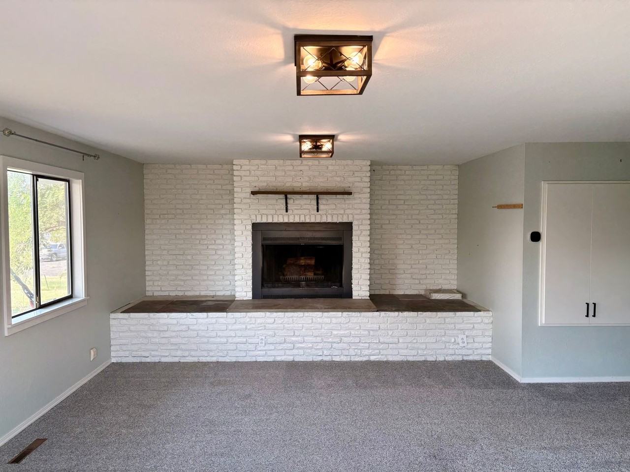 1175 E Elm Ave - Photo 2 of 18