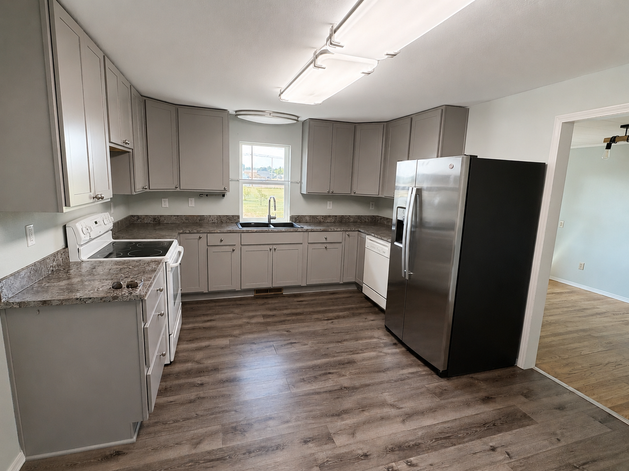 1175 E Elm Ave - Photo 4 of 18