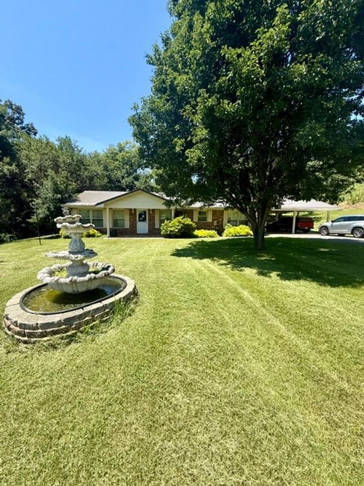 2529 Mclean Rd - Photo 2 of 9