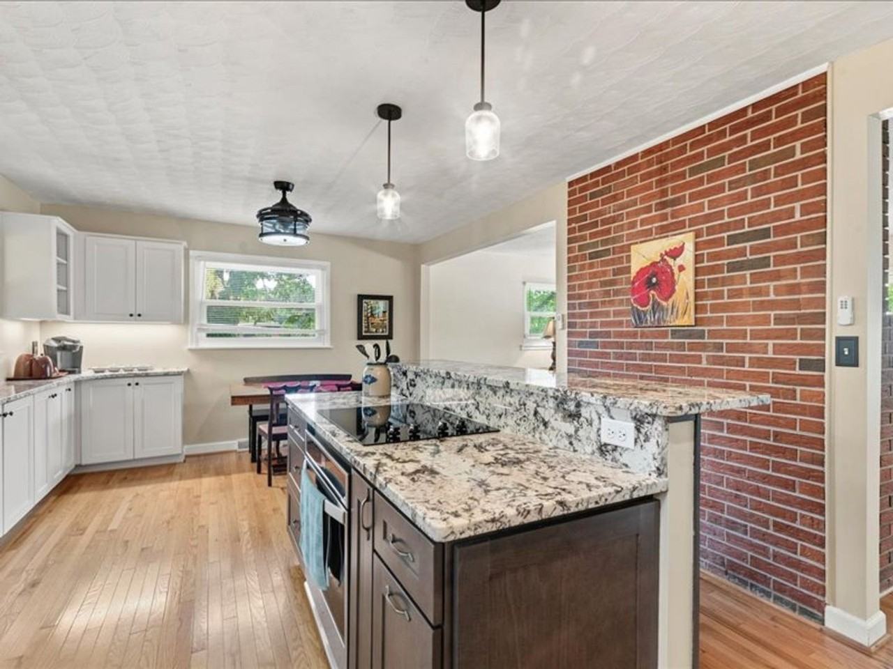 549 N Country Club Rd - Photo 7 of 15