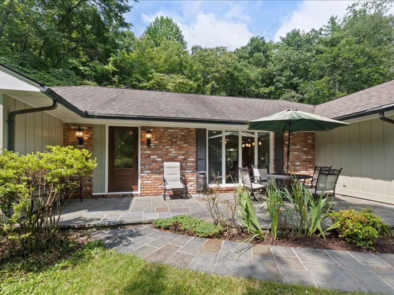 1050 Illahee Rd - Photo 2 of 24