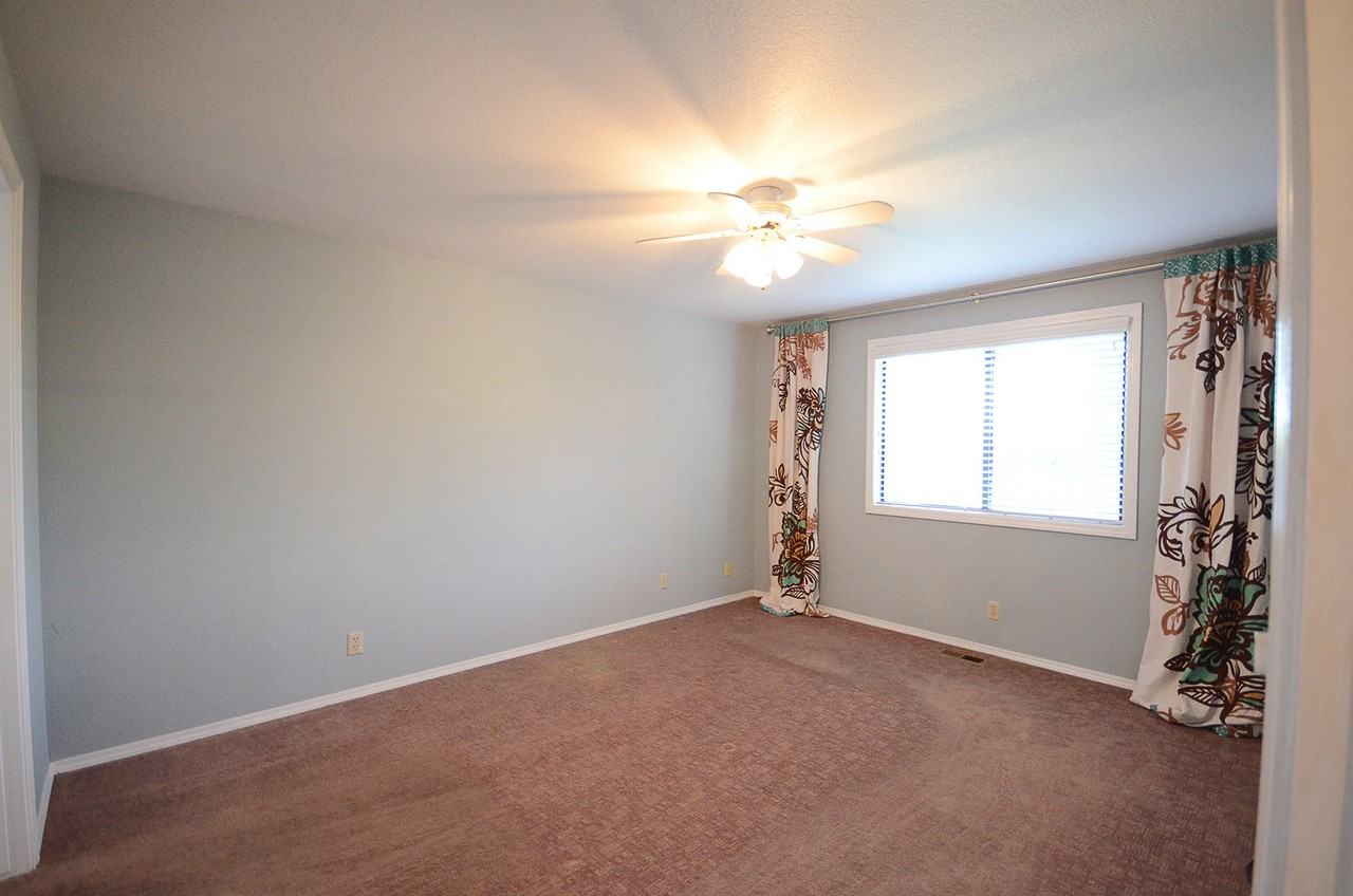 11900 W Bowmont St - Photo 6 of 16
