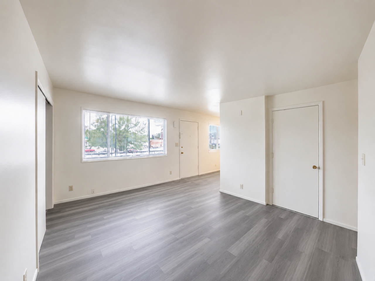 1761 Stewart St - Photo 5 of 7