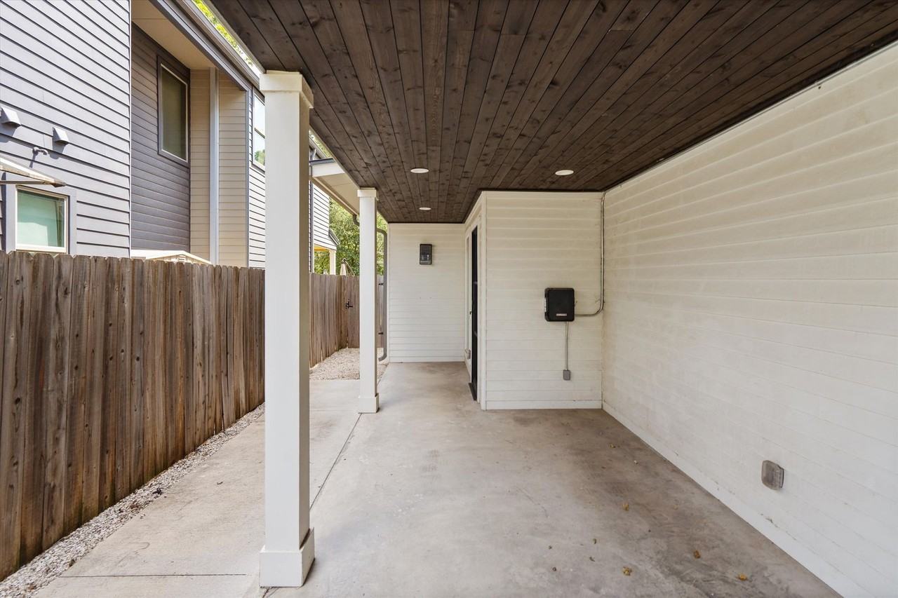 2509 E 4th St - Photo 5 of 41