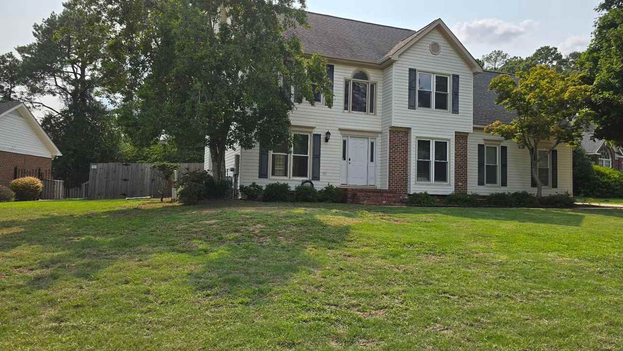 4488 Penhurst Ct - Photo 3 of 48
