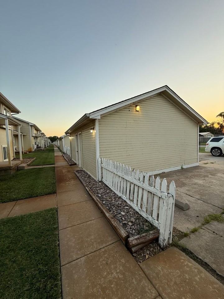 5510 S Gold St #400 - Photo 2 of 38
