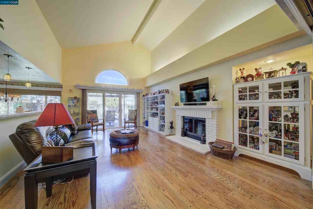 3000 Marble Canyon Place - Photo 3 of 47