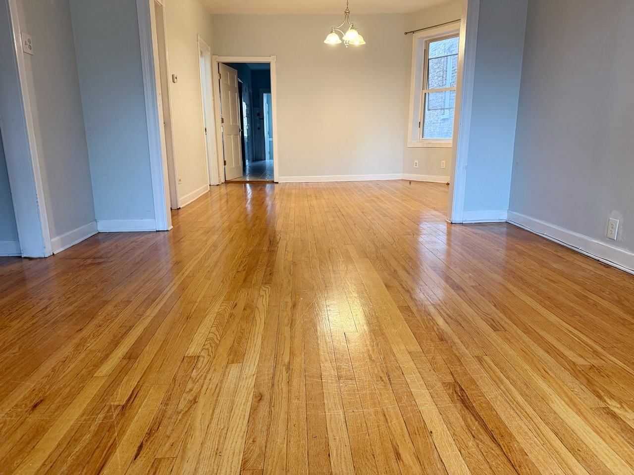 4527 N Christiana Floor 1 - Photo 3 of 8