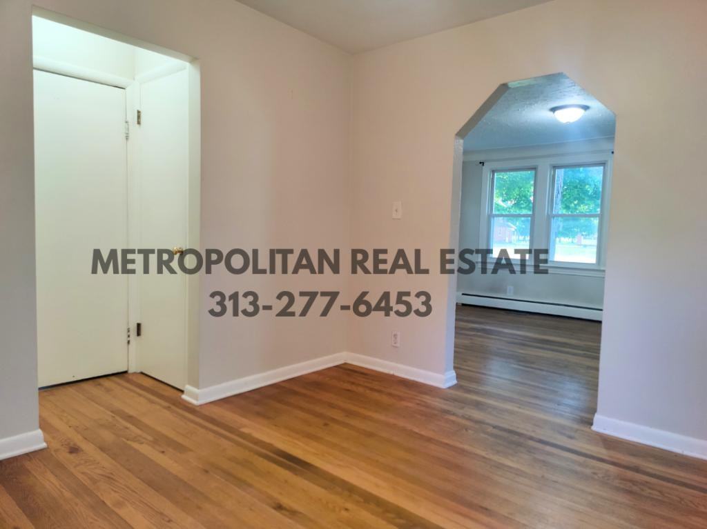 51329 Geddes Rd - Photo 6 of 19