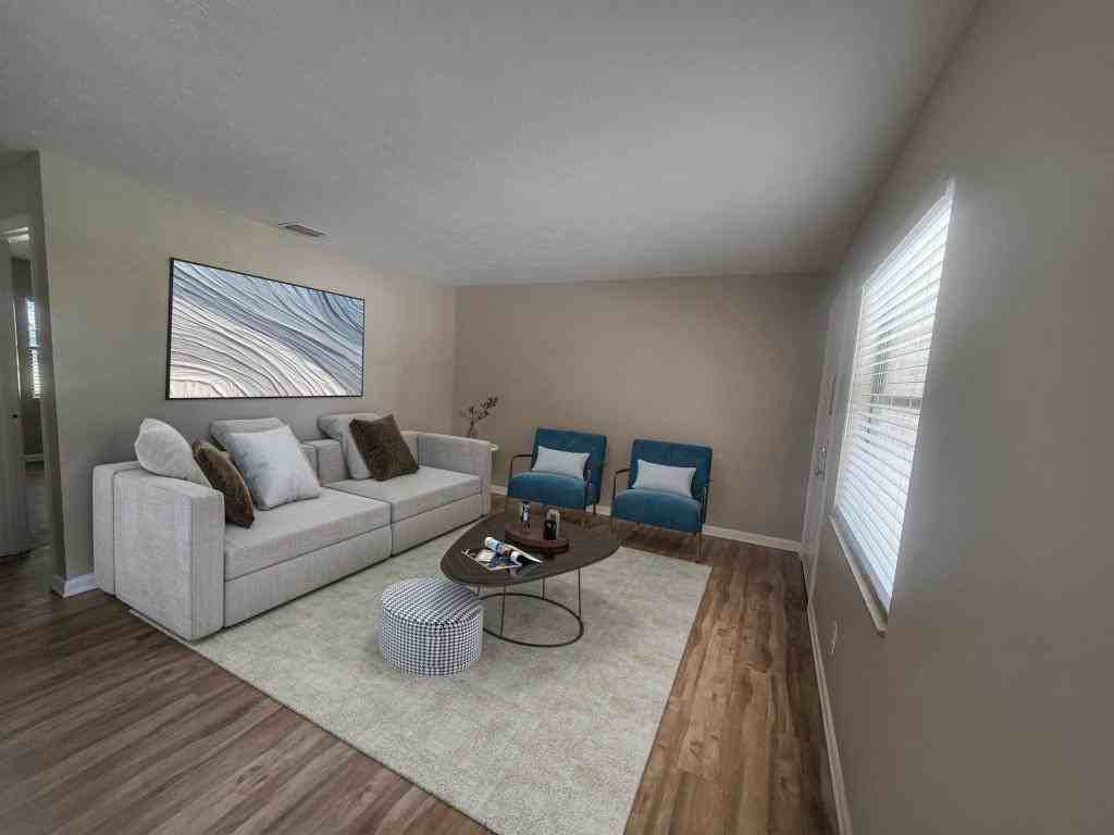 5413 Mcleod Dr - Photo 2 of 6