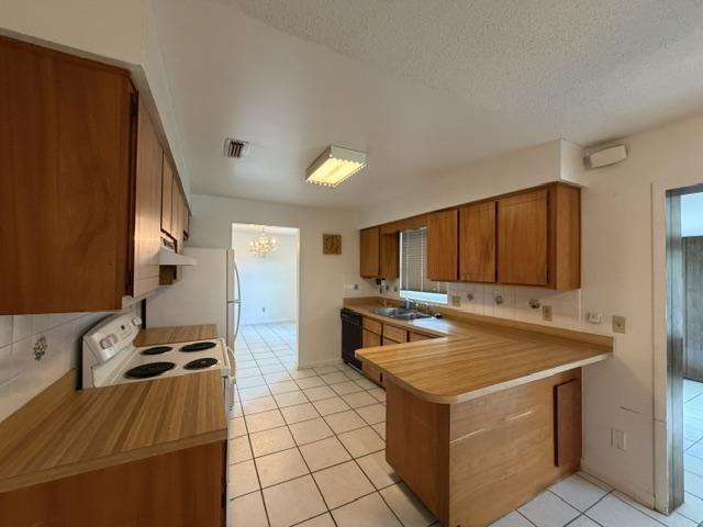 5035 Sharlene Dr - Photo 3 of 12