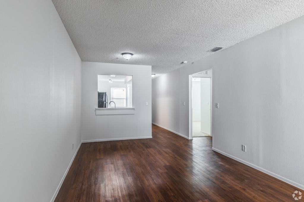 5251 Sw 21st Pl - Photo 5 of 11