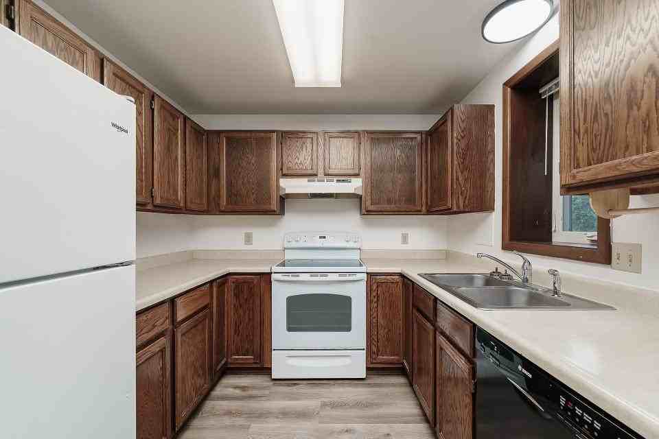 2014 Alderson Ave #D - Photo 5 of 9