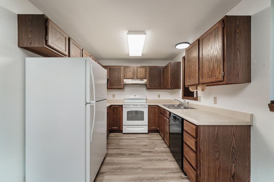 2014 Alderson Ave #D - Photo 6 of 9