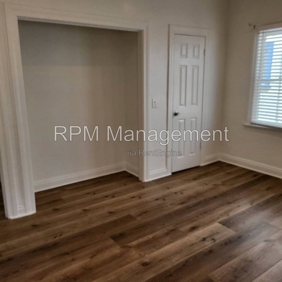 831 1 3 N Formosa Ave #831 - Photo 6 of 10