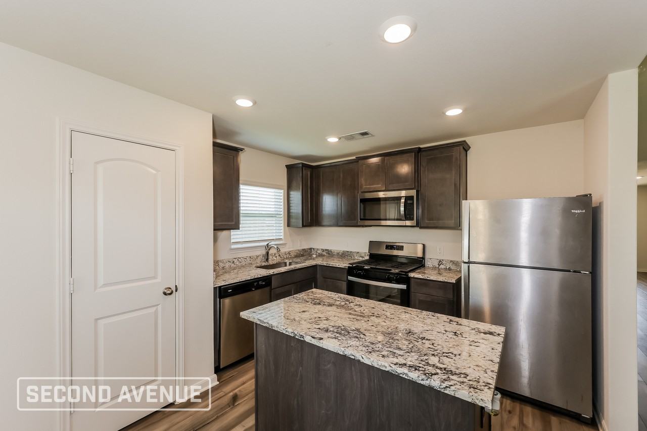 9612 Sierra Grande Dr - Photo 2 of 22