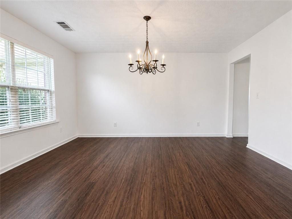 788 Roxholly Ln - Photo 4 of 28