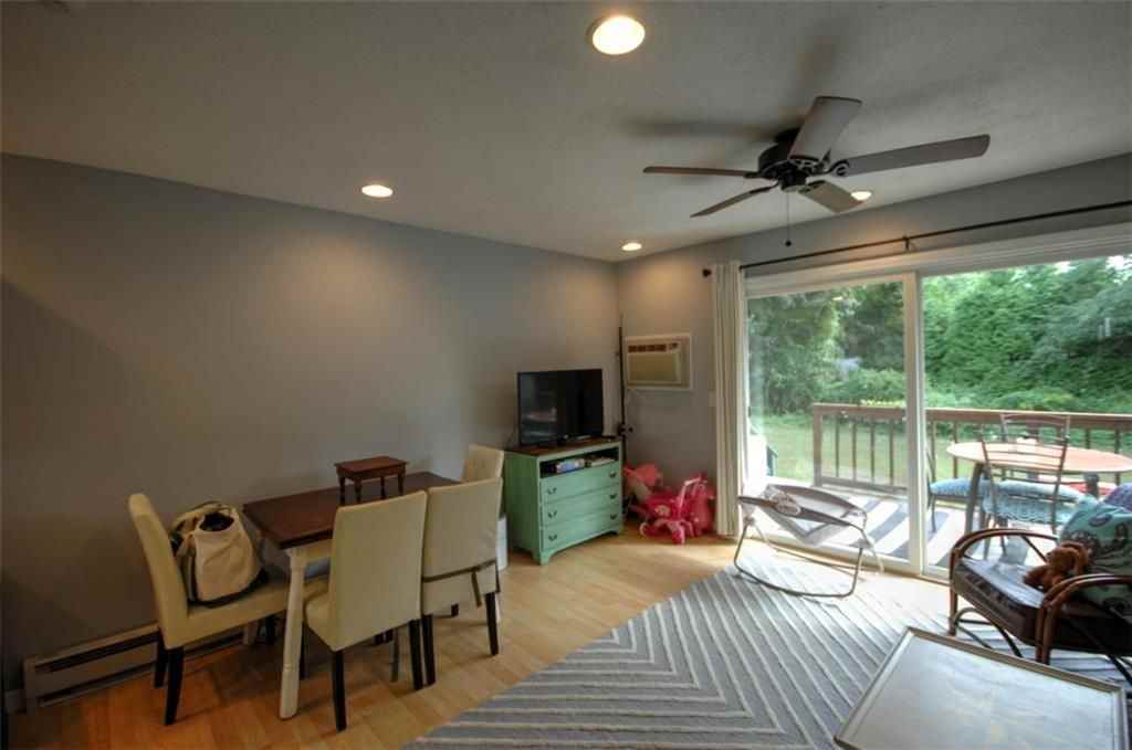 10 E Beach Rd ##4 - Photo 2 of 11