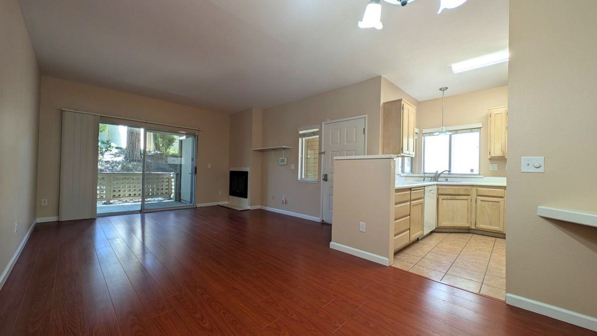 143 Tuscany Ct - Photo 3 of 18