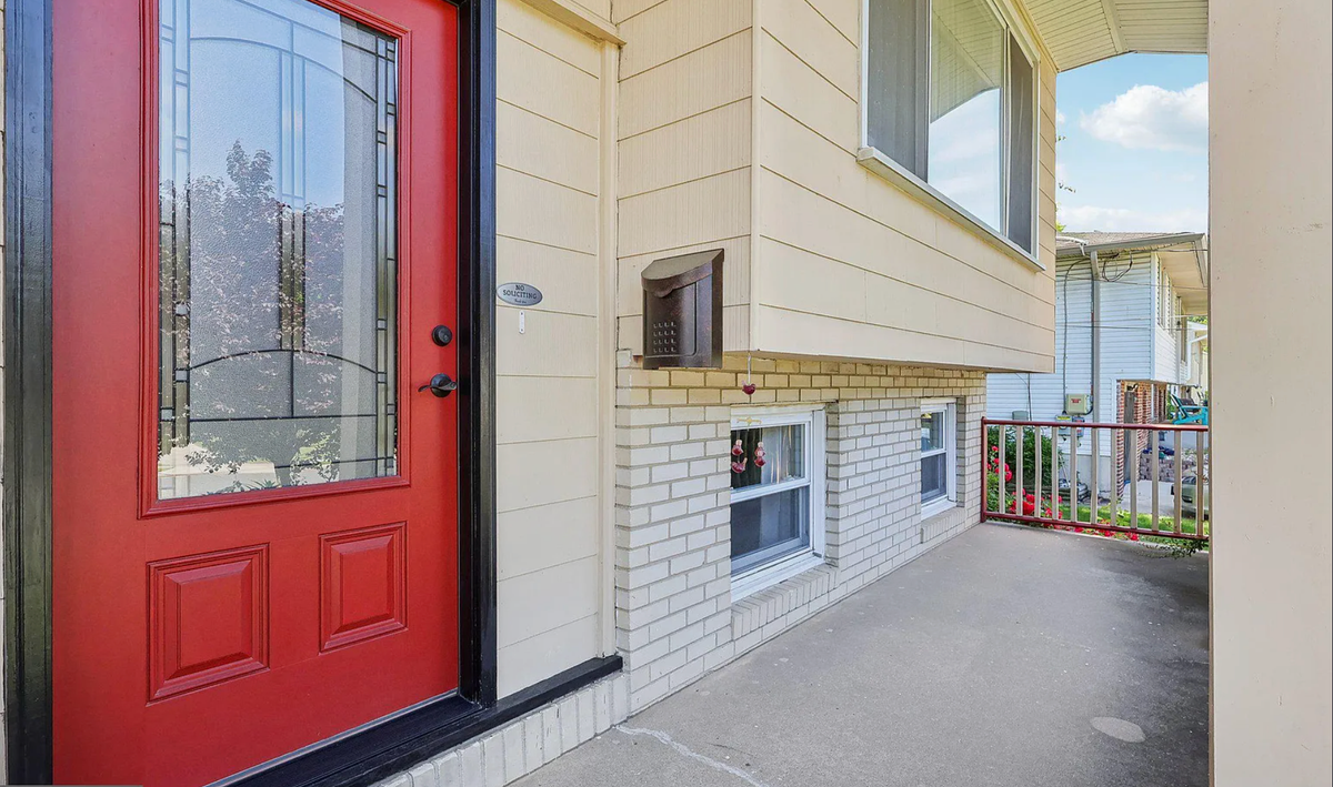 11 Knollwood Dr - Photo 2 of 3