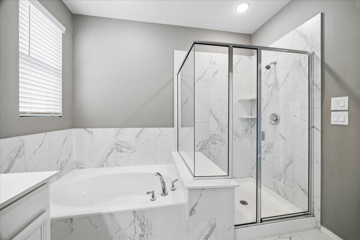 8612 Cedardale Park Dr - Photo 3 of 11