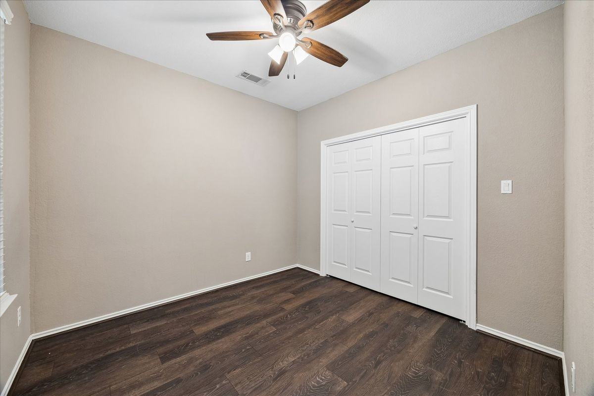 8612 Cedardale Park Dr - Photo 7 of 11