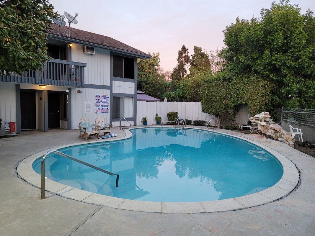 105 Stanford Ave ##10