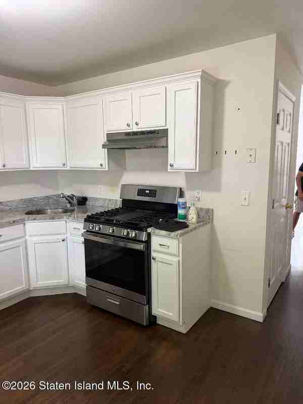 564 Oder Ave - Photo 2 of 16