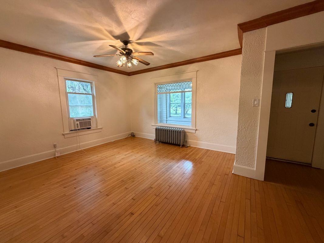 525 S Quincy St - Photo 6 of 13
