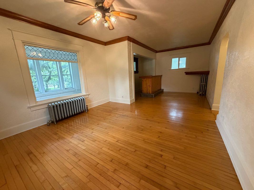 525 S Quincy St - Photo 7 of 13