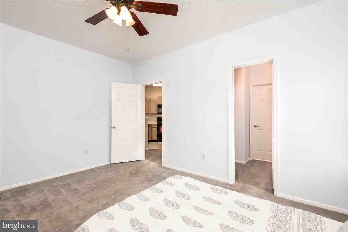 6011 Rosebud Ln - Photo 5 of 18