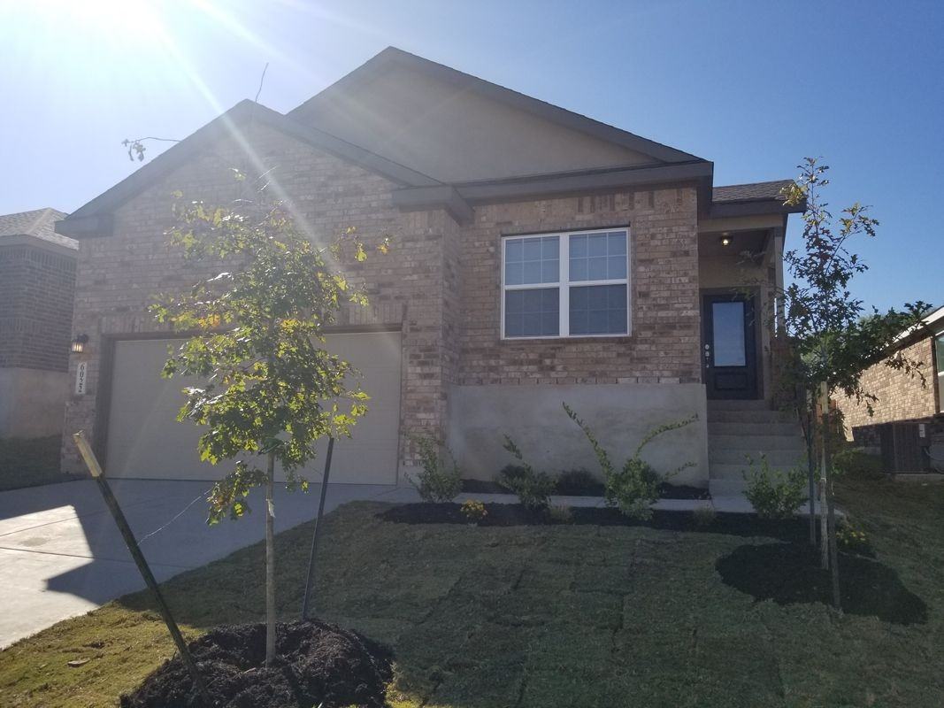 6022 Akin Quay - Photo 2 of 15