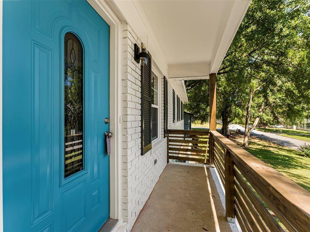 6371 Westbury Rd - Photo 3 of 30