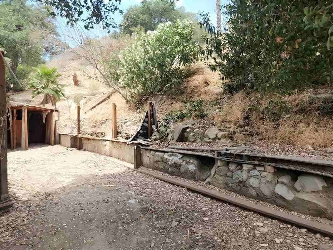 12965 Little Tujunga Canyon Rd - Photo 3 of 3