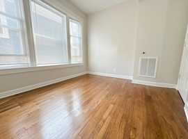 featured image of 4013 S Calumet Ave #1S