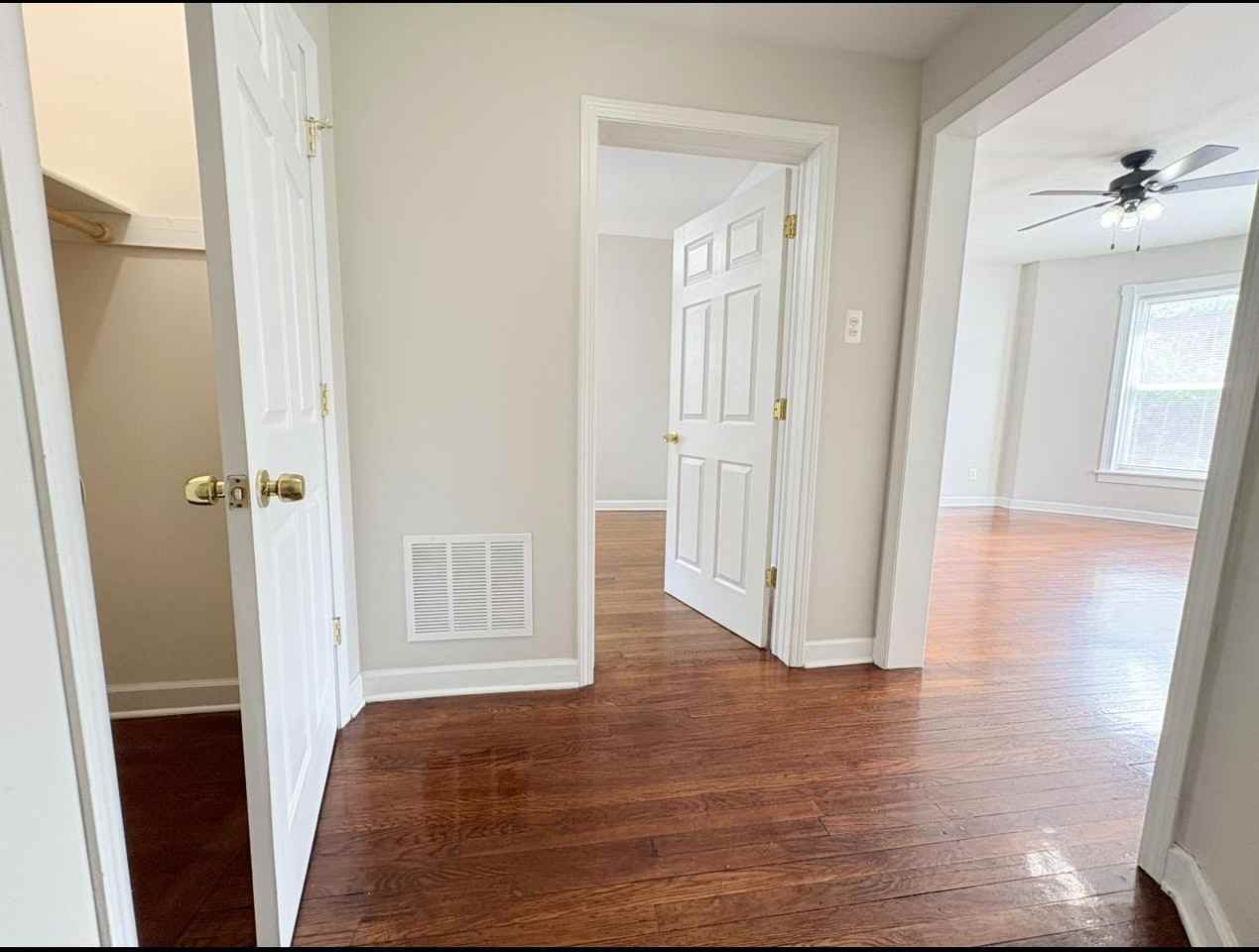 4013 S Calumet Ave #1S - Photo 7 of 10