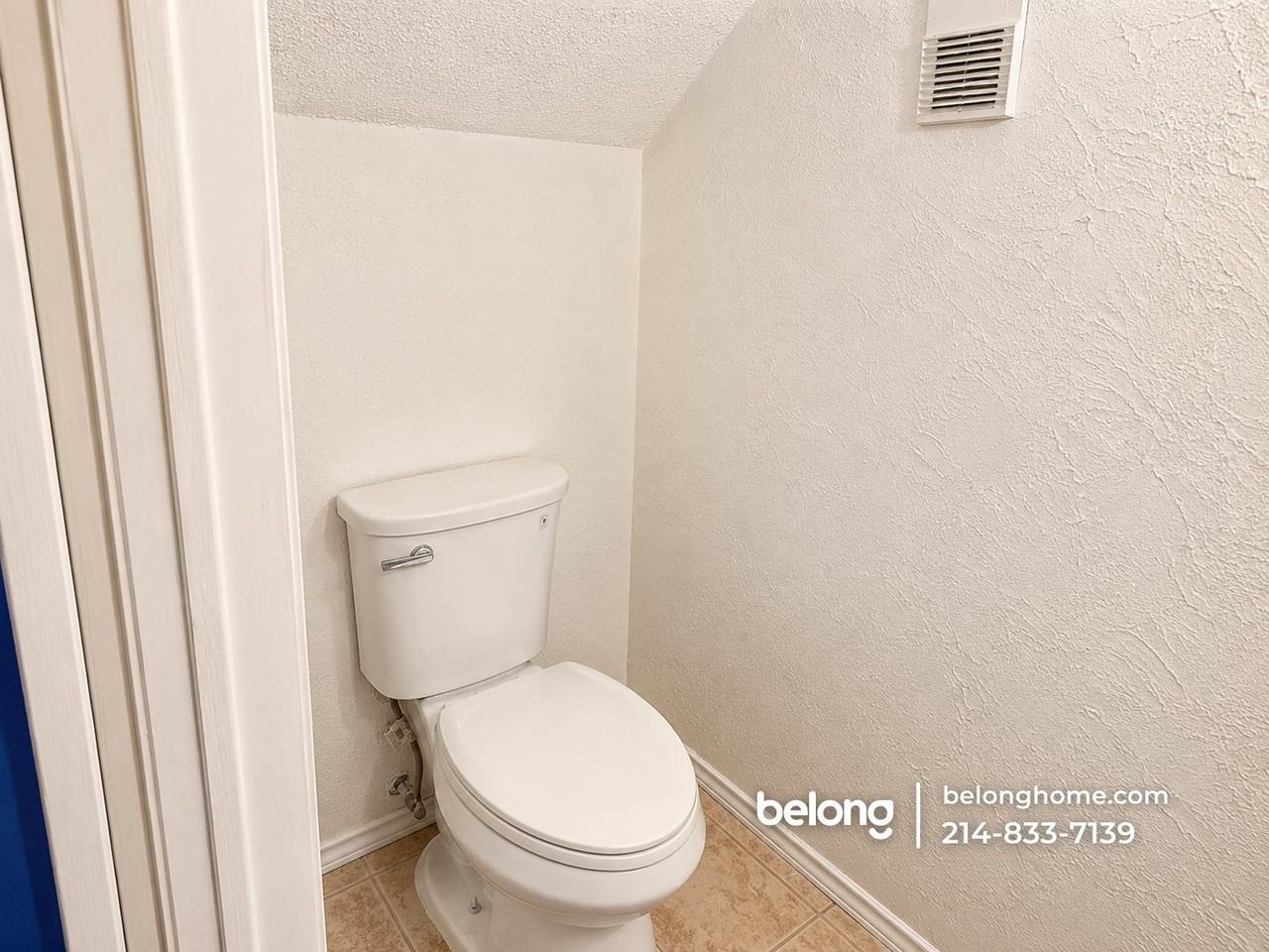 232 Shady Lane Dr - Photo 4 of 6