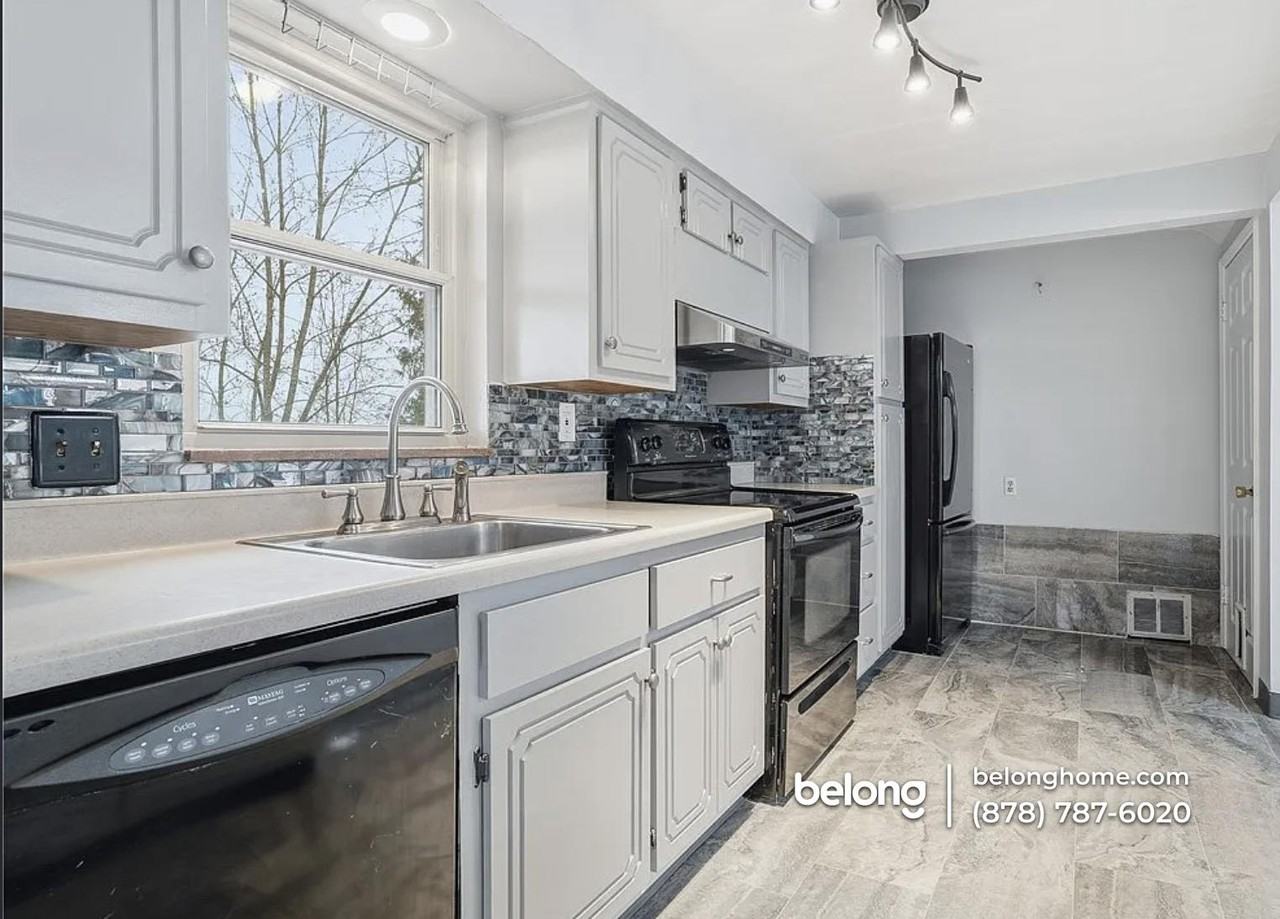 5240 Orchard Hill Dr - Photo 2 of 11