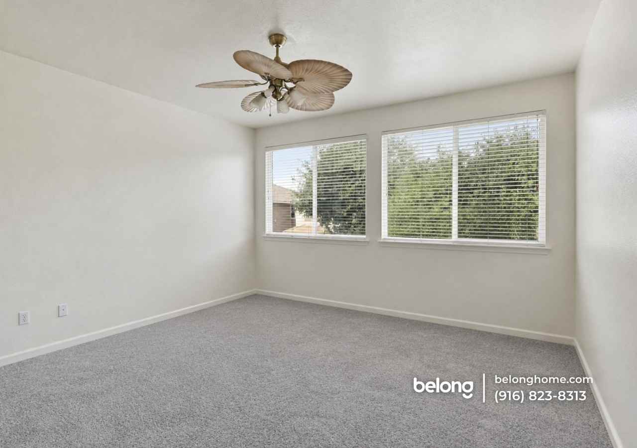 131 Cognac Cir - Photo 2 of 5