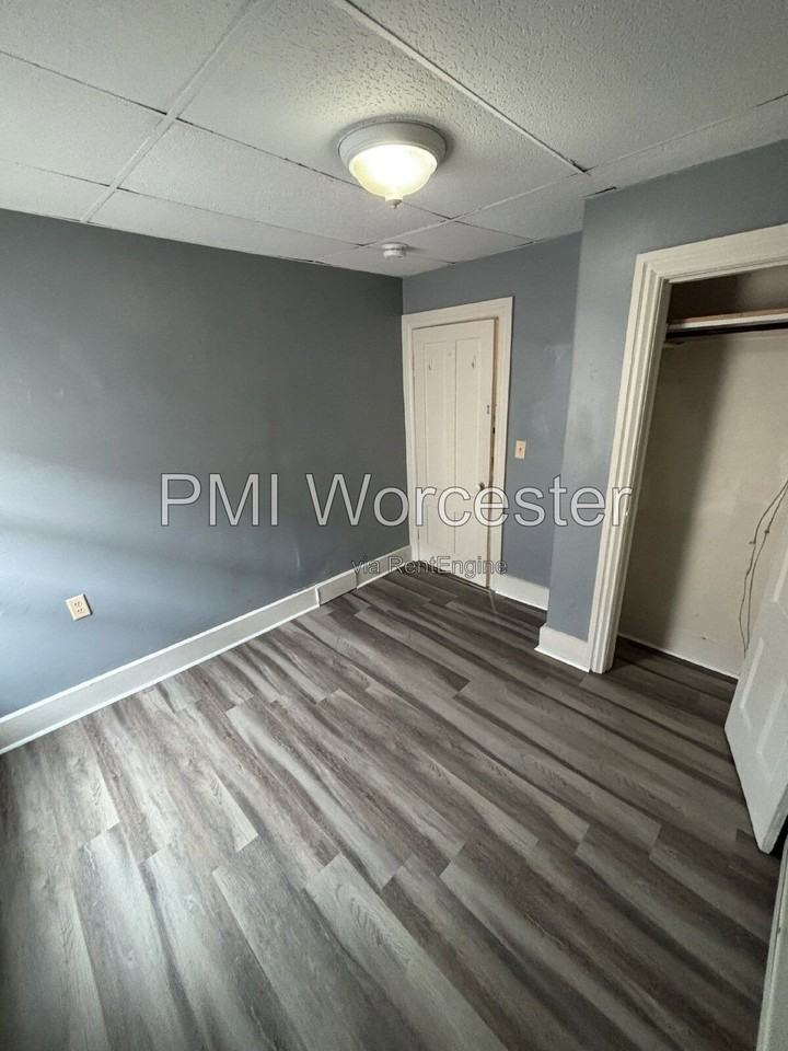 15 Goulding St #3 - Photo 7 of 12