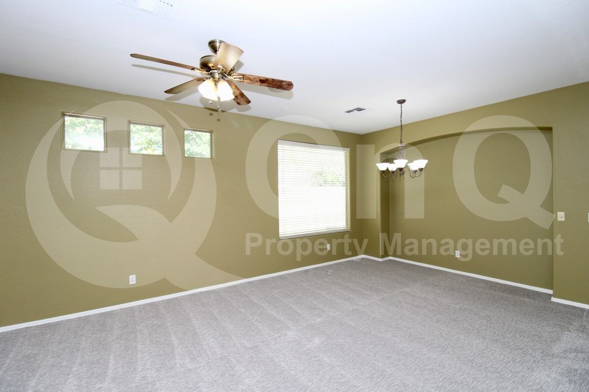 1199 E Browning Pl - Photo 7 of 26