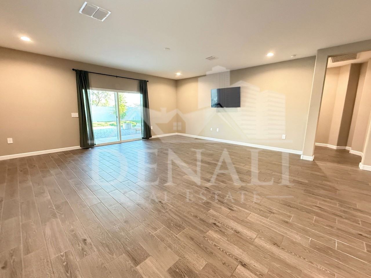 1053 East Horro Road - Photo 5 of 30
