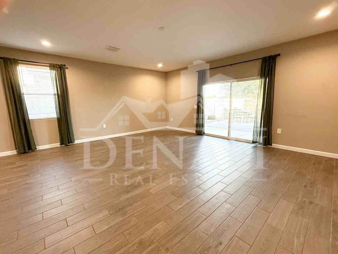1053 East Horro Road - Photo 6 of 30