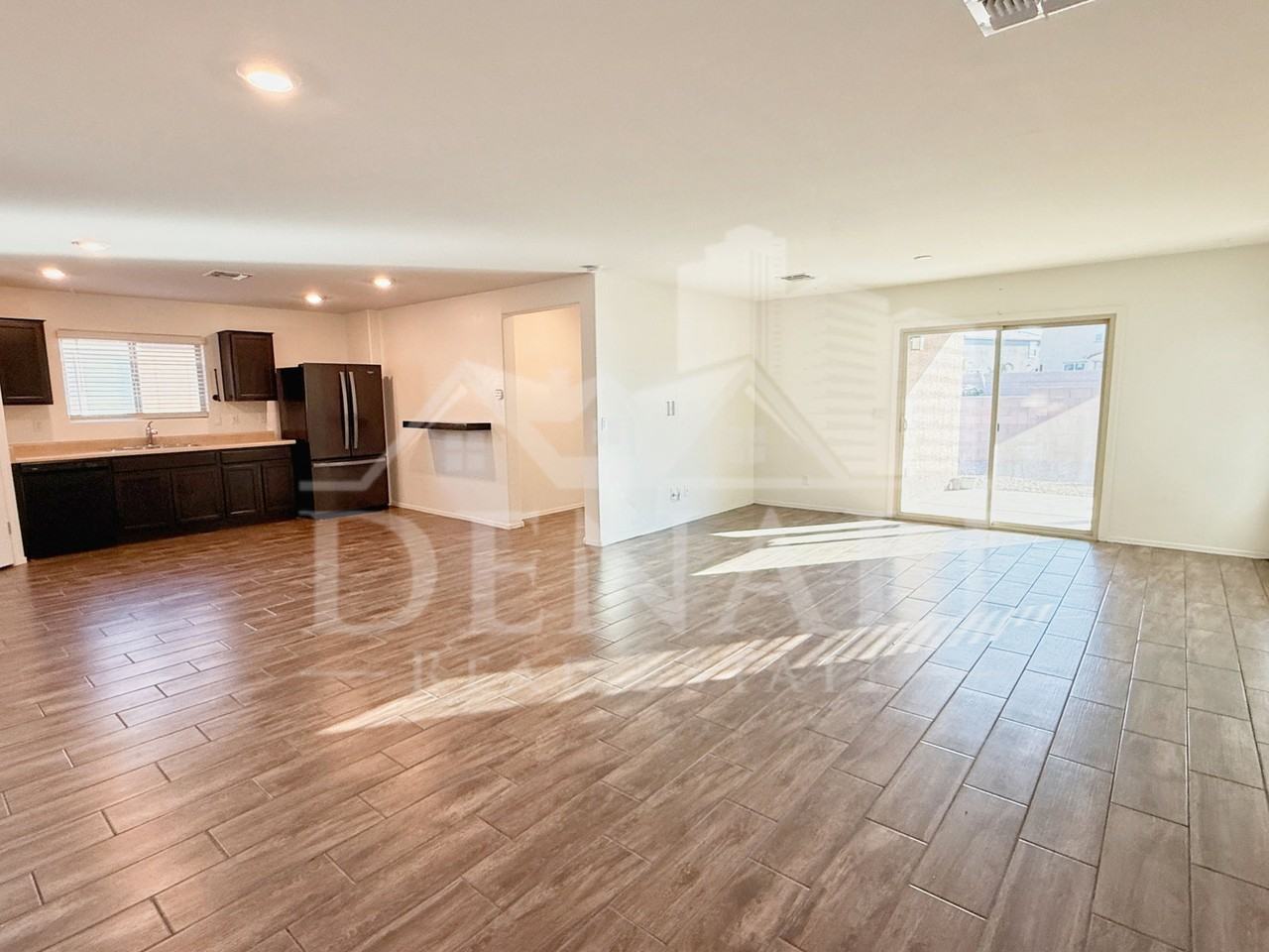 12253 N Sutter Dr - Photo 3 of 19